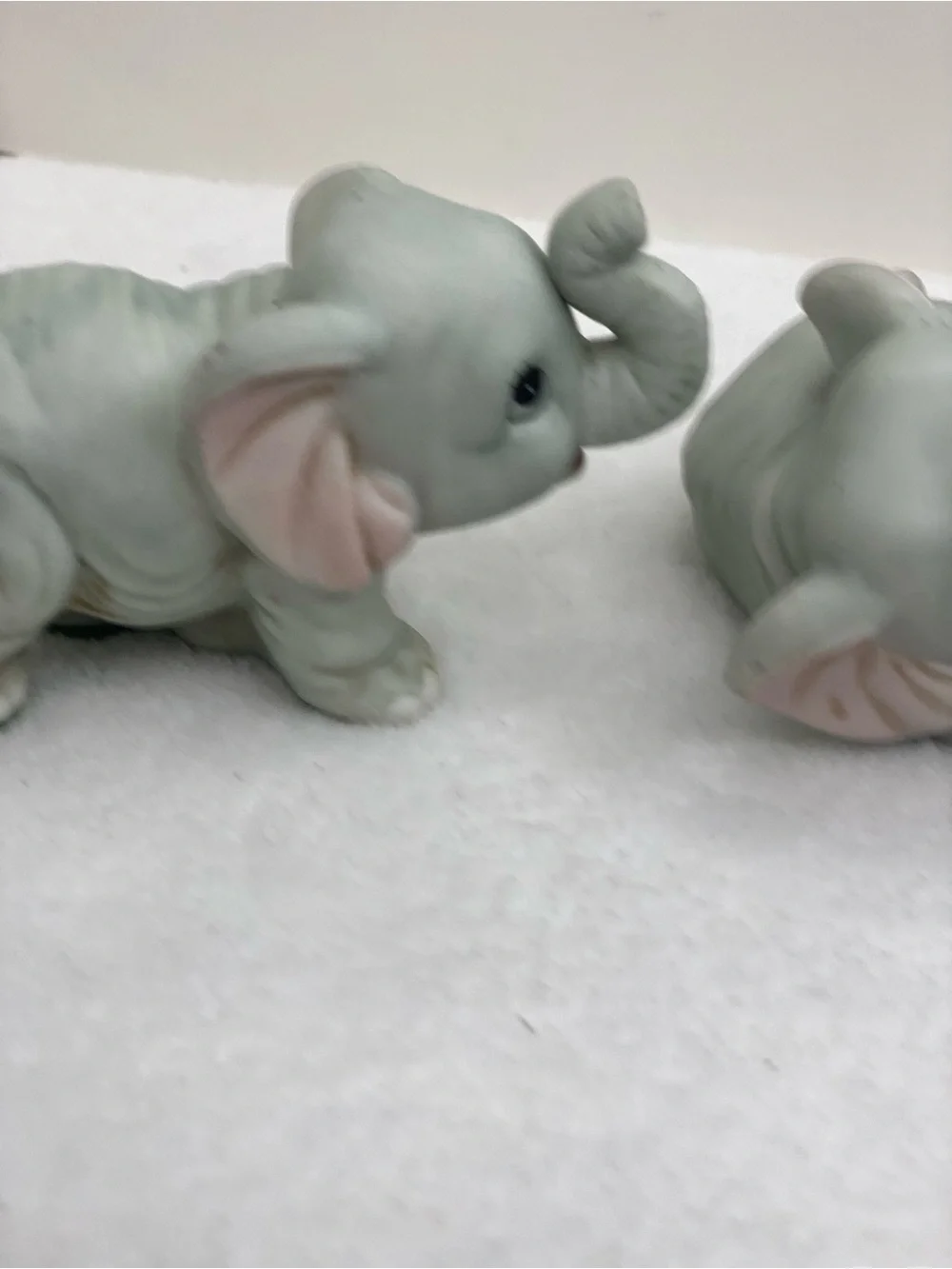 Vintage Homco 2 Ceramic Baby Elephant Figurines #1400 Gray W/ Pink Ear Accents